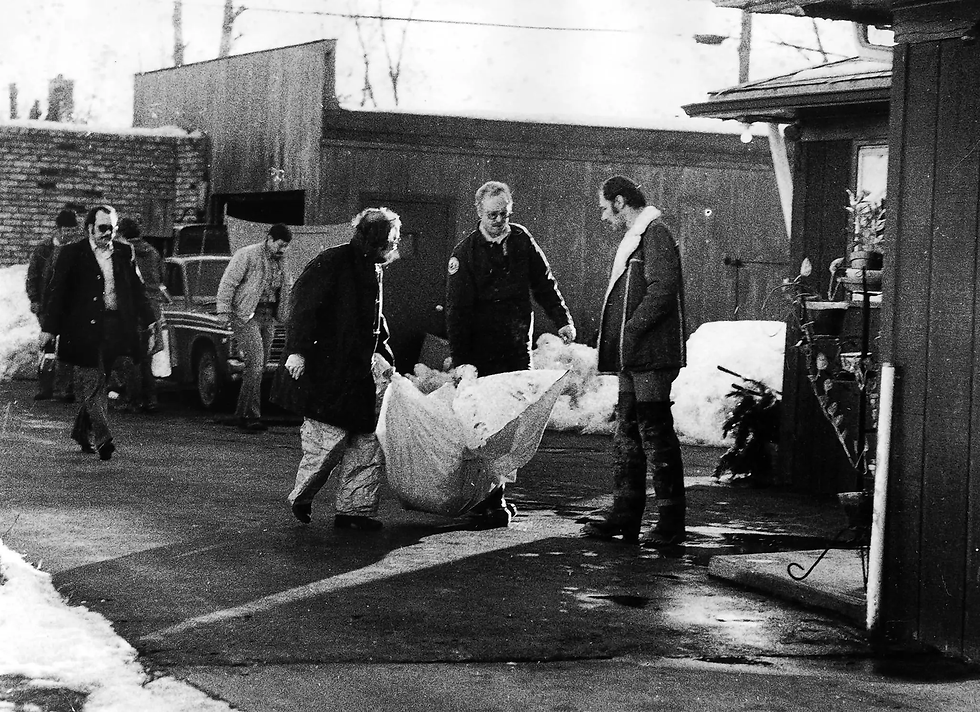 Photo from the internet. Bodies found in Gacy Home.