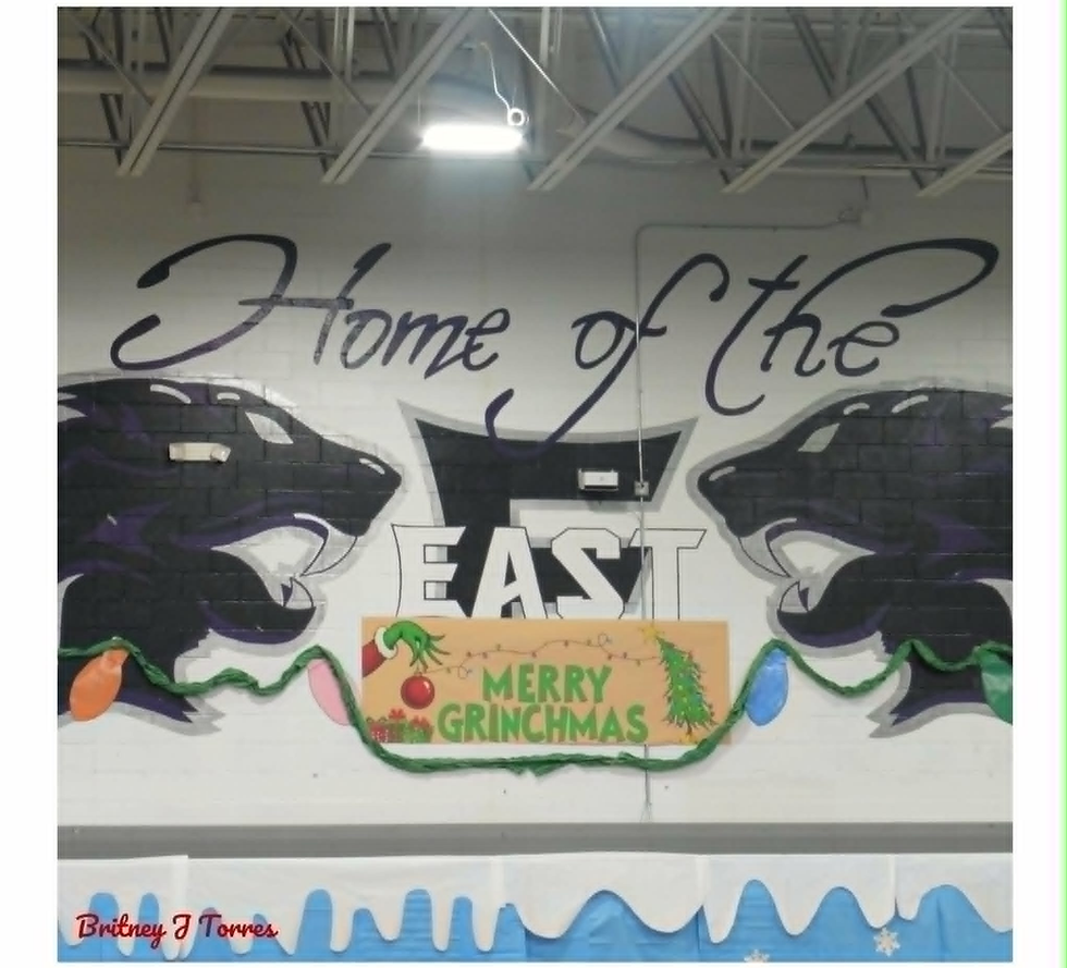 Weslaco and there giving gifts!!!! 