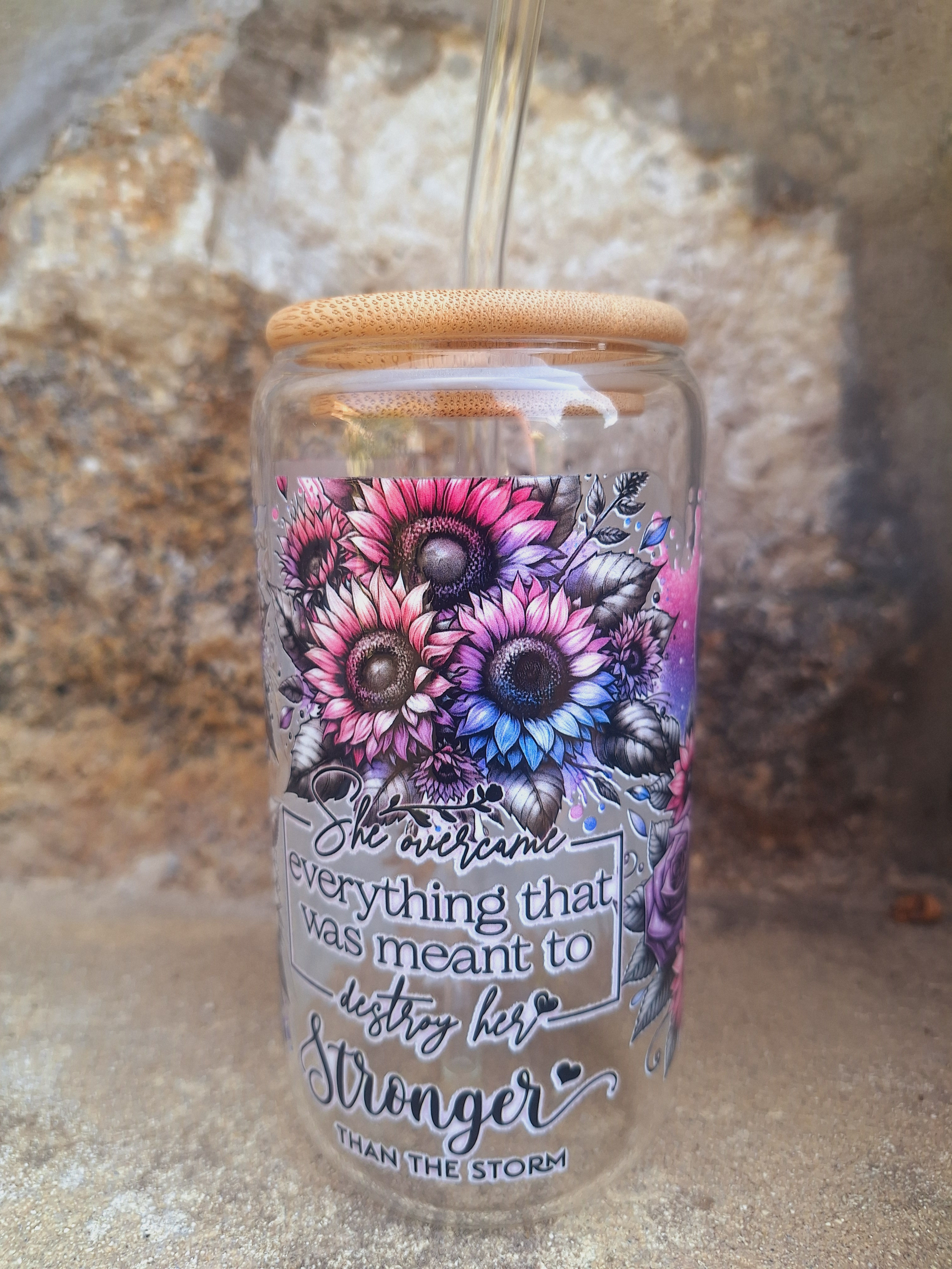 Trinkglas "Stronger than the Storm"