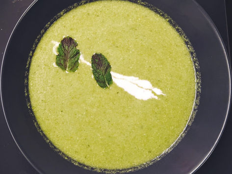 Velouté de petits pois au lait de coco
