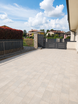 Patio attrezzabile