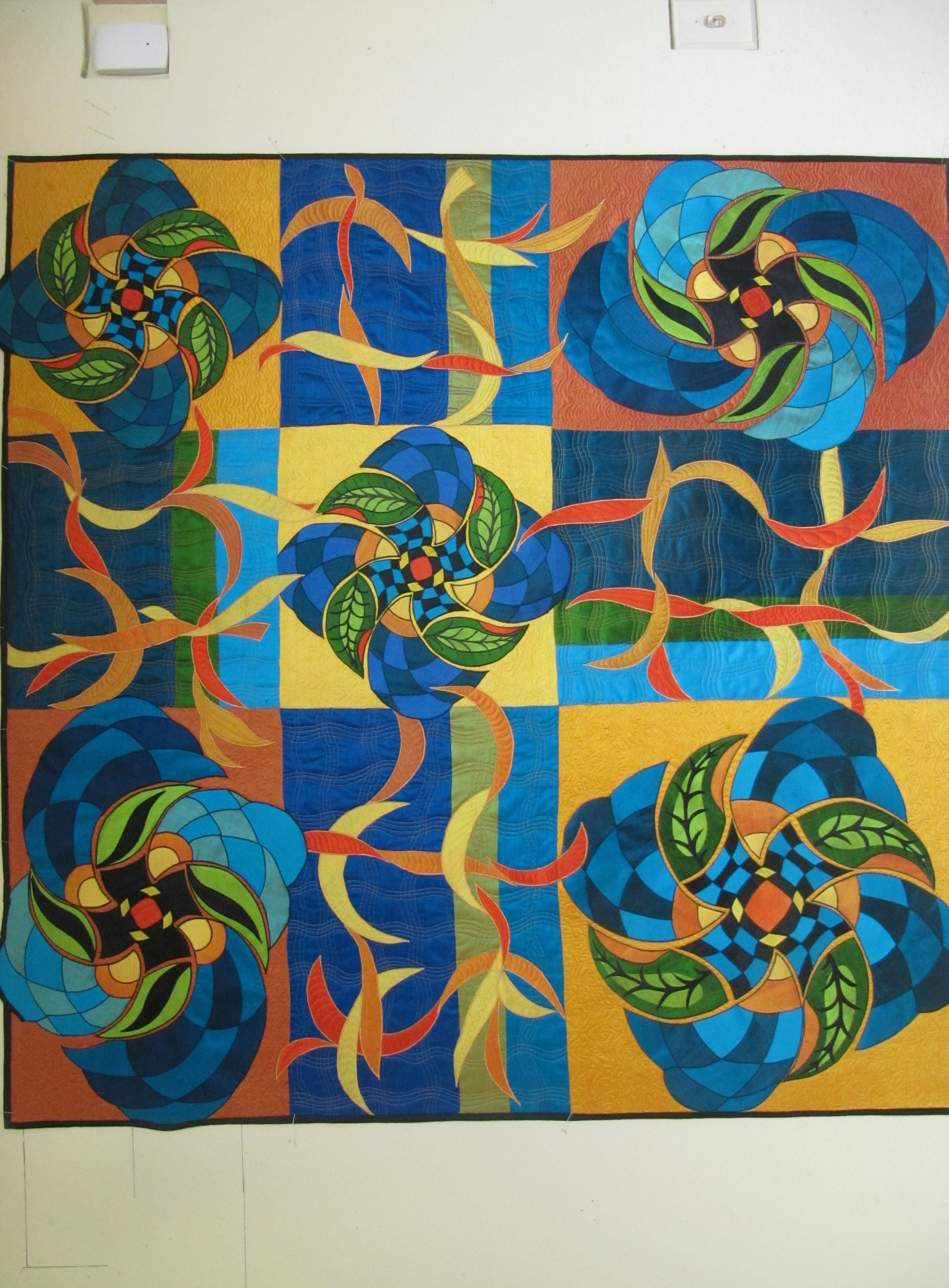 NYNEPATCH PUZZLE silk quilted wallhanging