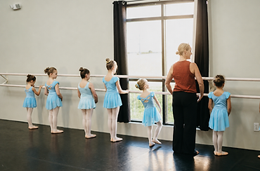 Children ages 5–7 practicing ballet at Danse Élan near Denver, NC