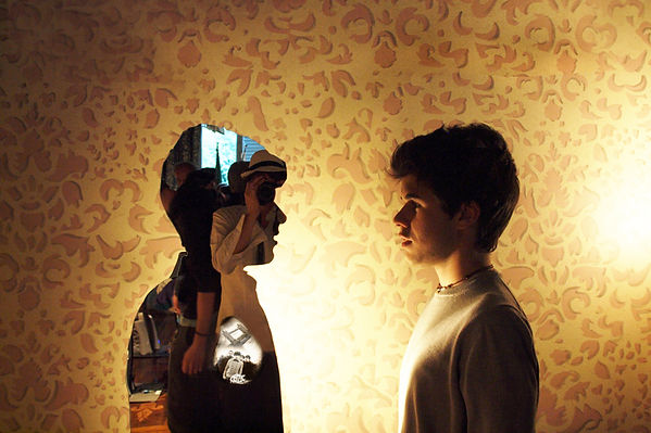 z you at the mirrorok.jpg
