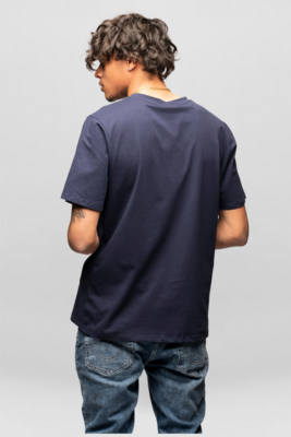 man facing back in Men's Cotton Short Sleeve T-Shirt