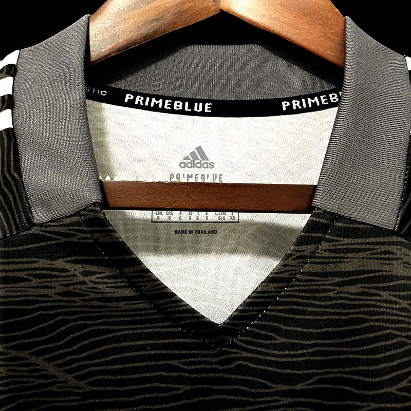 Miniatura: 2021/2022 Manchester United Black Goalkeeper Camiseta de Futebol