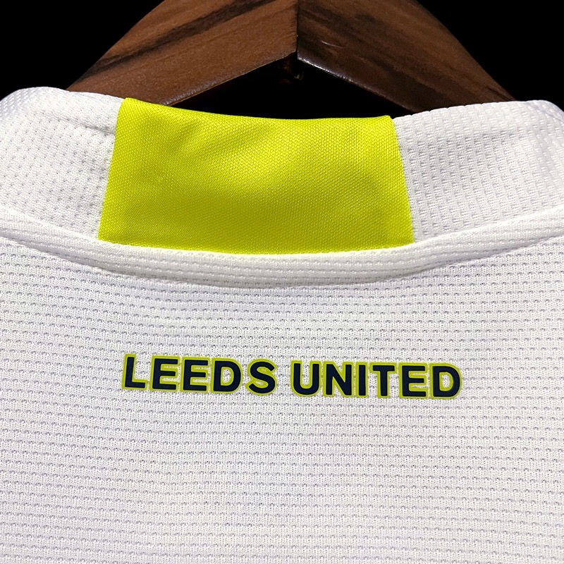 Miniatura: Camisa Leeds Home 21/22 - Torcedor Masculina - Branca e Azul 