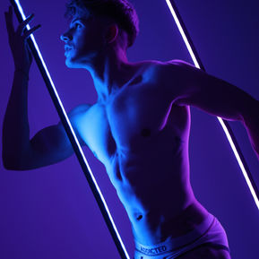 ADDICTED | Henri Strauss by Igor Fainstein