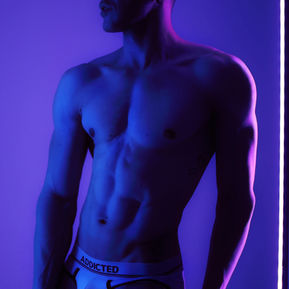 ADDICTED | Henri Strauss by Igor Fainstein