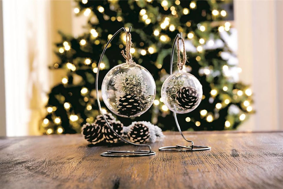 diy-christmas-pinecone-sphere
