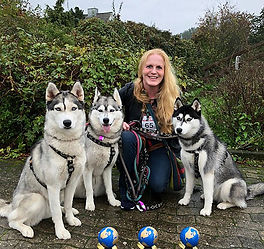 Ute und ihre Huskys