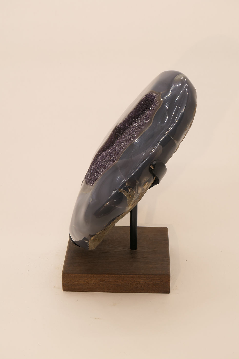 Améthyste Uruguay anti stress pierre qualité bien être apaisement sérénité design décoration déco inspiration lithothérapie