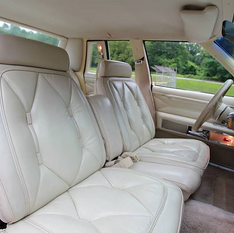 1979-81 Chrysler New Yorker Front Interior View.png