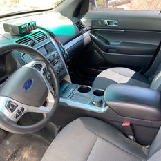 2013 Ford Explorer 3933 Front Interior View.jpg