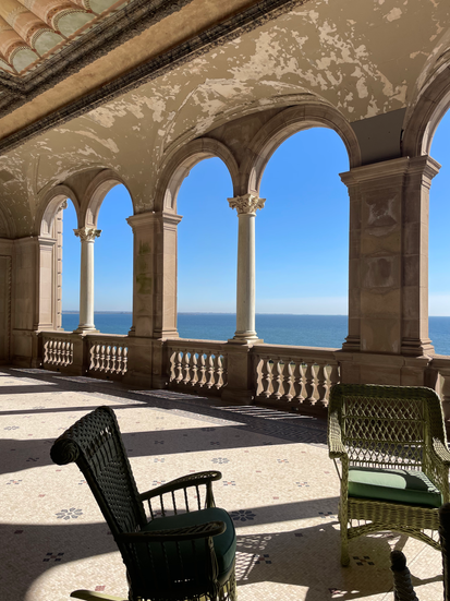 Breakers Patio: Covered patio with rounded archways to look out to the ocean view