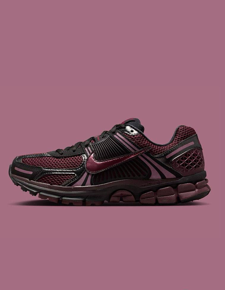 Thumbnail: Nike Zoom Vomero 5 Black Burgundy Crush
