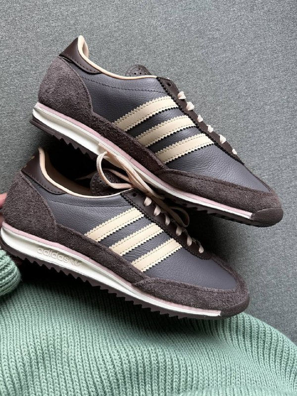 Thumbnail: Adidas Originals SL 72  OG trainers in brown and cream