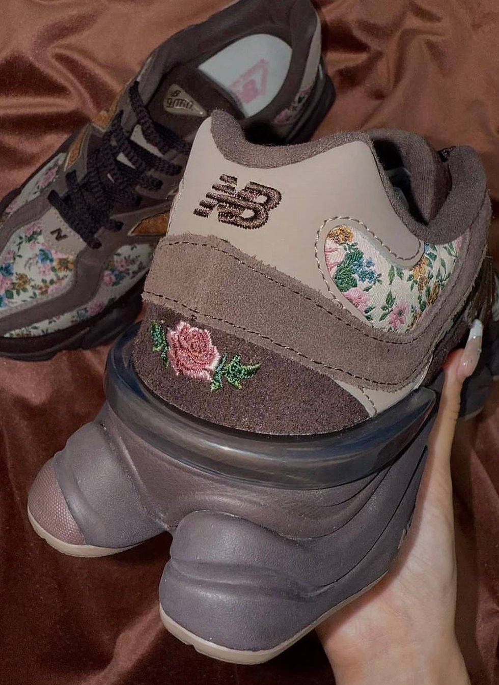 Thumbnail: New Balance 9060 atmos Pink Timeless Beauty