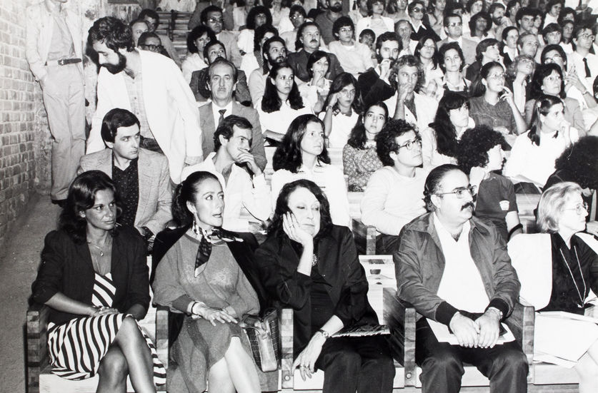 pesquisa iconográfica sobre o Sesc Pompeia. Fonte: Sesc Memórias.