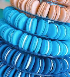 Blues Macaron Tower