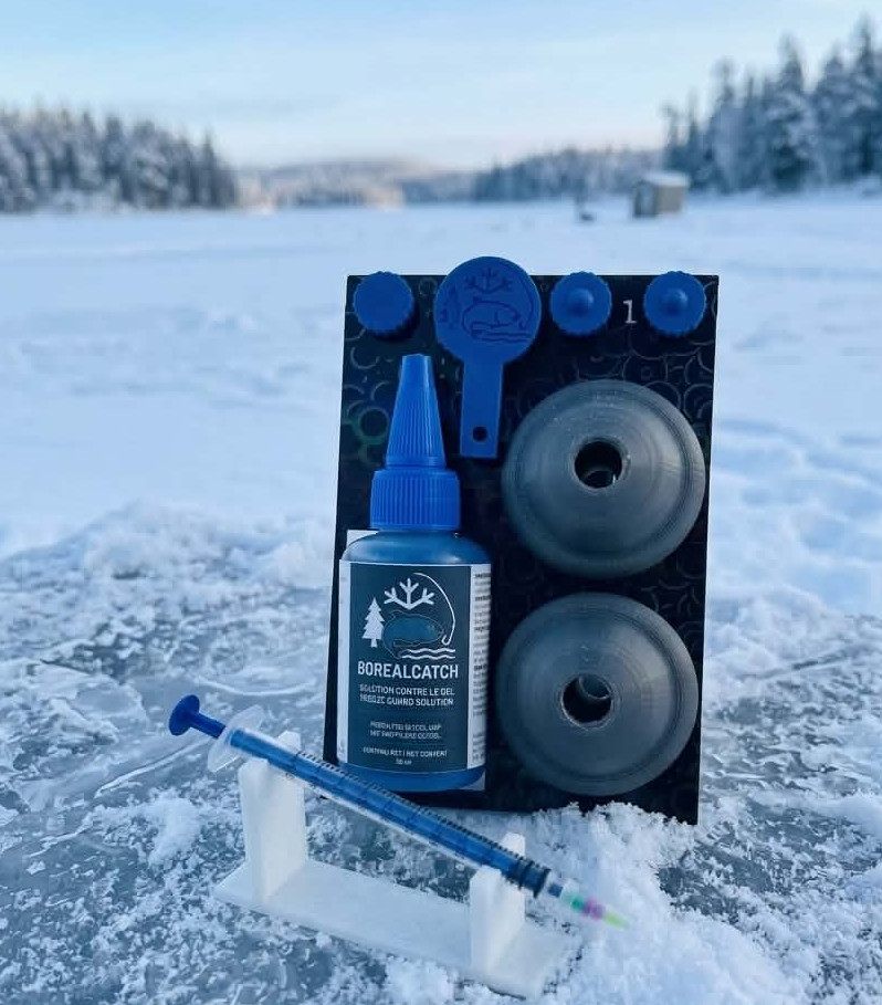 produit trousse de borealcatch avec fond de glace.jpg
