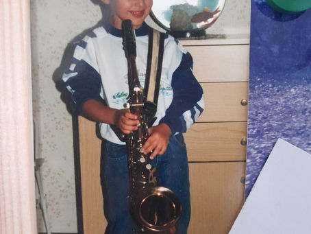 IL FUTURO NON FA LA FELICITA’