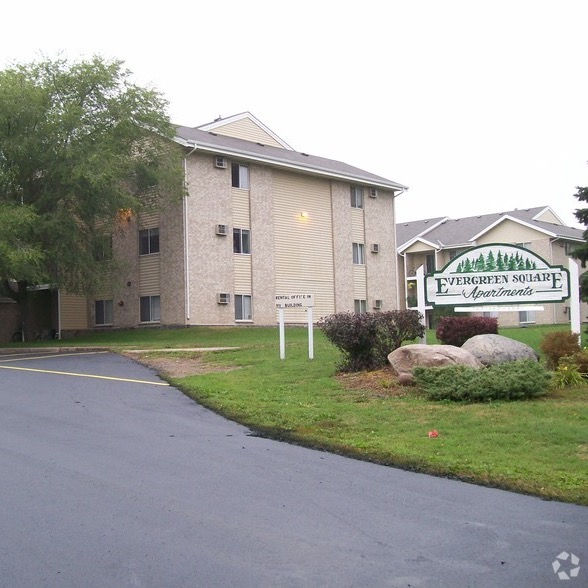 Evergreen Square