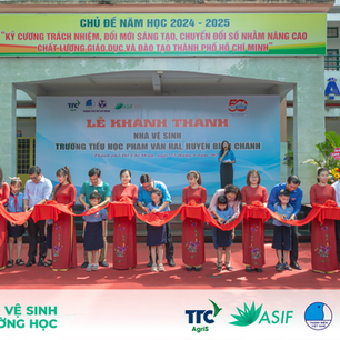 ASIF Foundation cat bang khanh thanh Nha ve sinh truong Tieu hoc Pham Van Hai - Binh Chanh