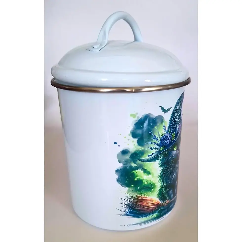 View of the side of the tin canister