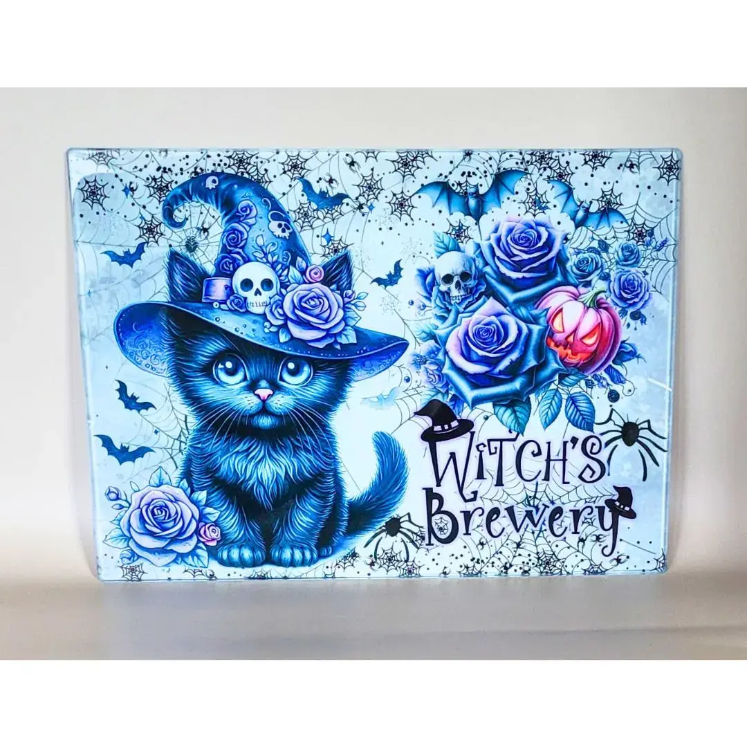 Witchy black cat glass chopping board, perfect for witchy or gothic gifts.