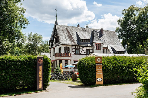Oberwaldhaus-Darmstadt_Frontalansicht.jpg