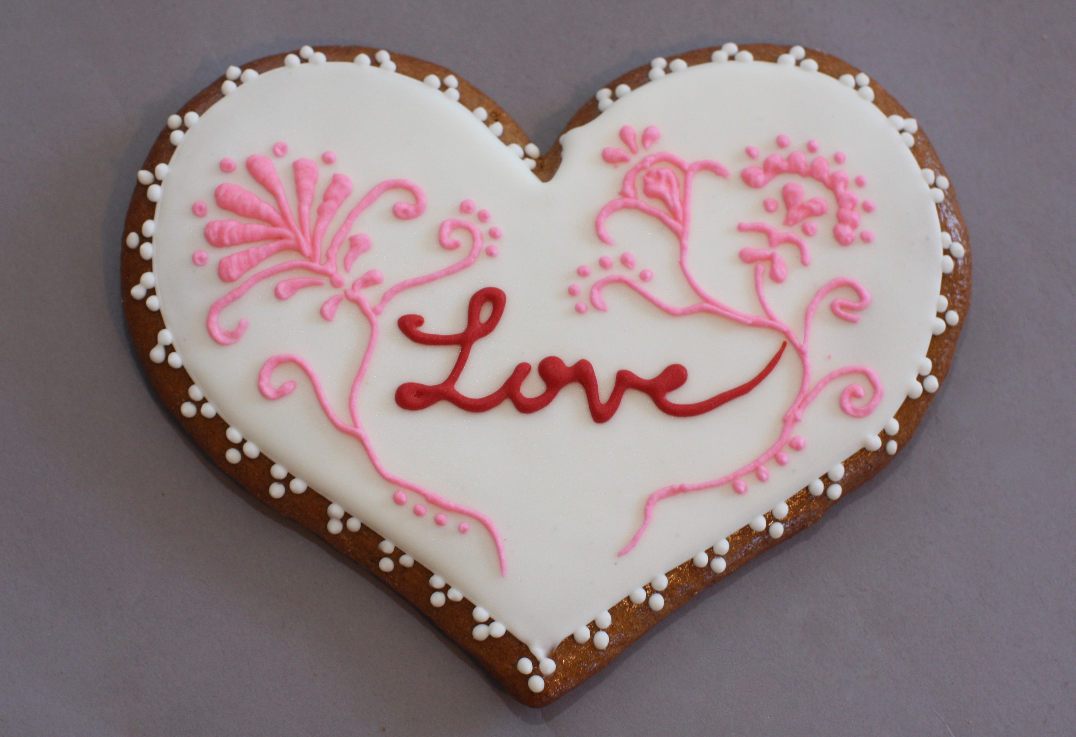 'Love in bloom' heart