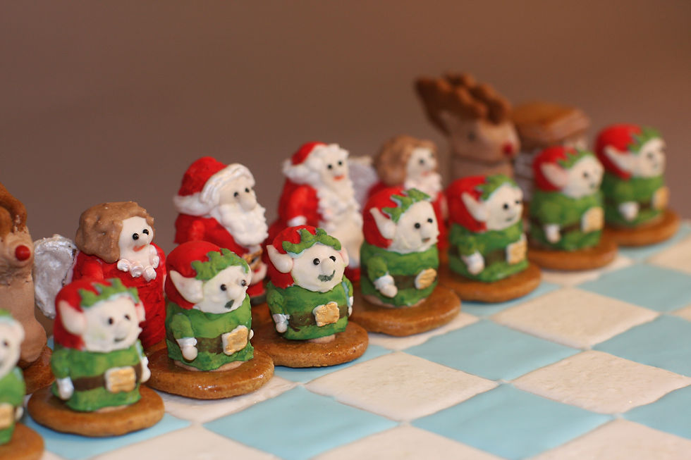 Thumbnail: Santas go to town (chess set)