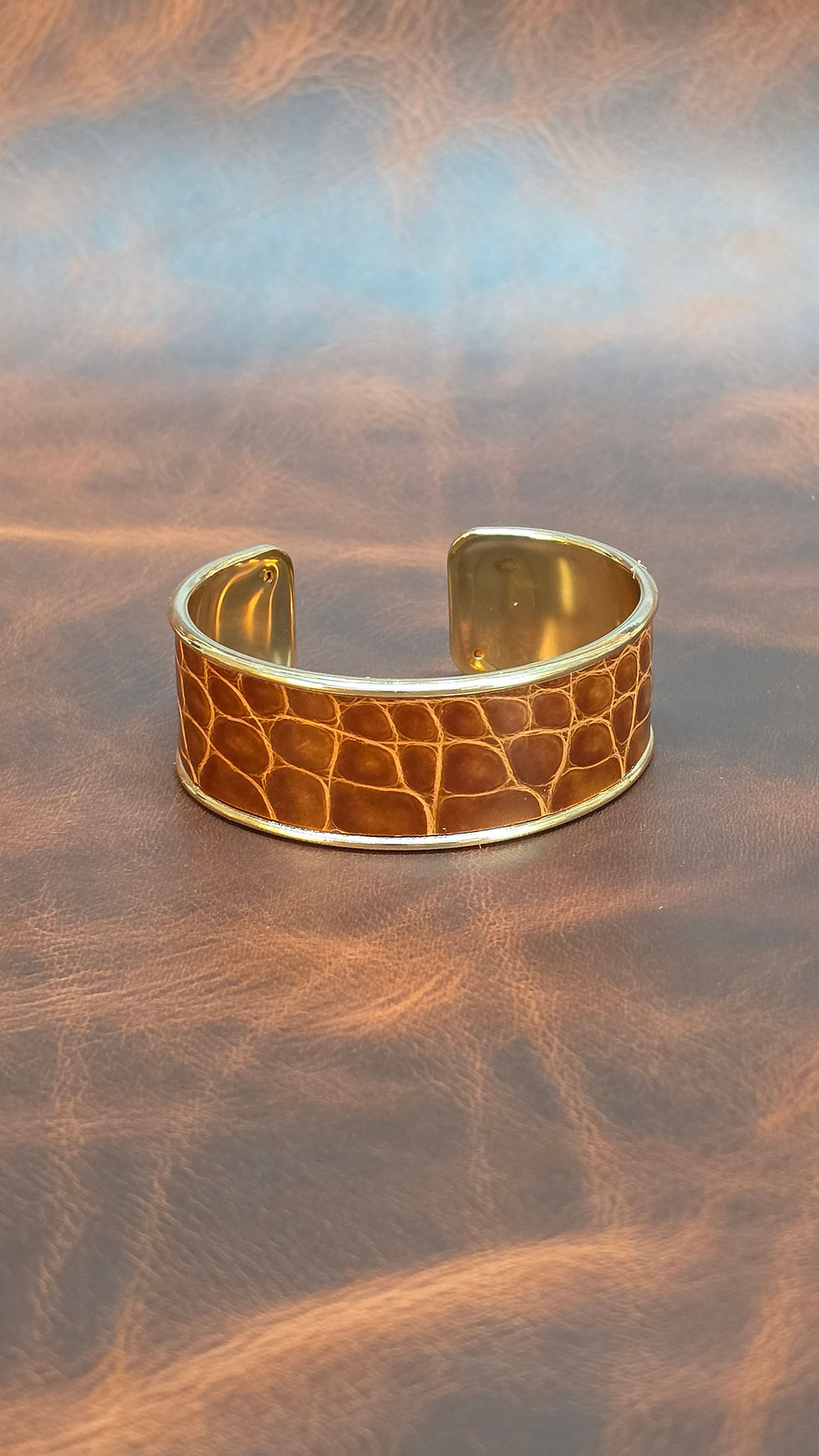 Miniature : Bracelet en laiton et cuir d'alligator