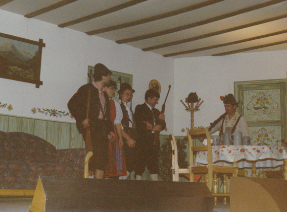 Dreimal hat`s gekracht (3).tiff