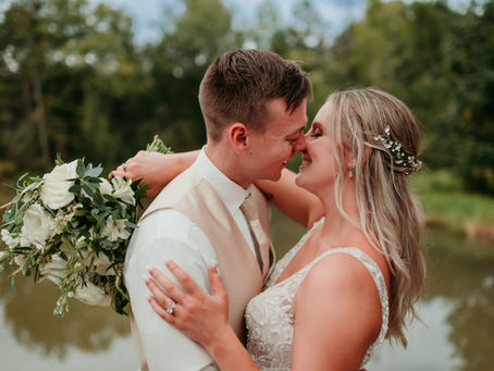 Morgan and Matthew's Lakeside Wedding at Persimmon Creek Barn