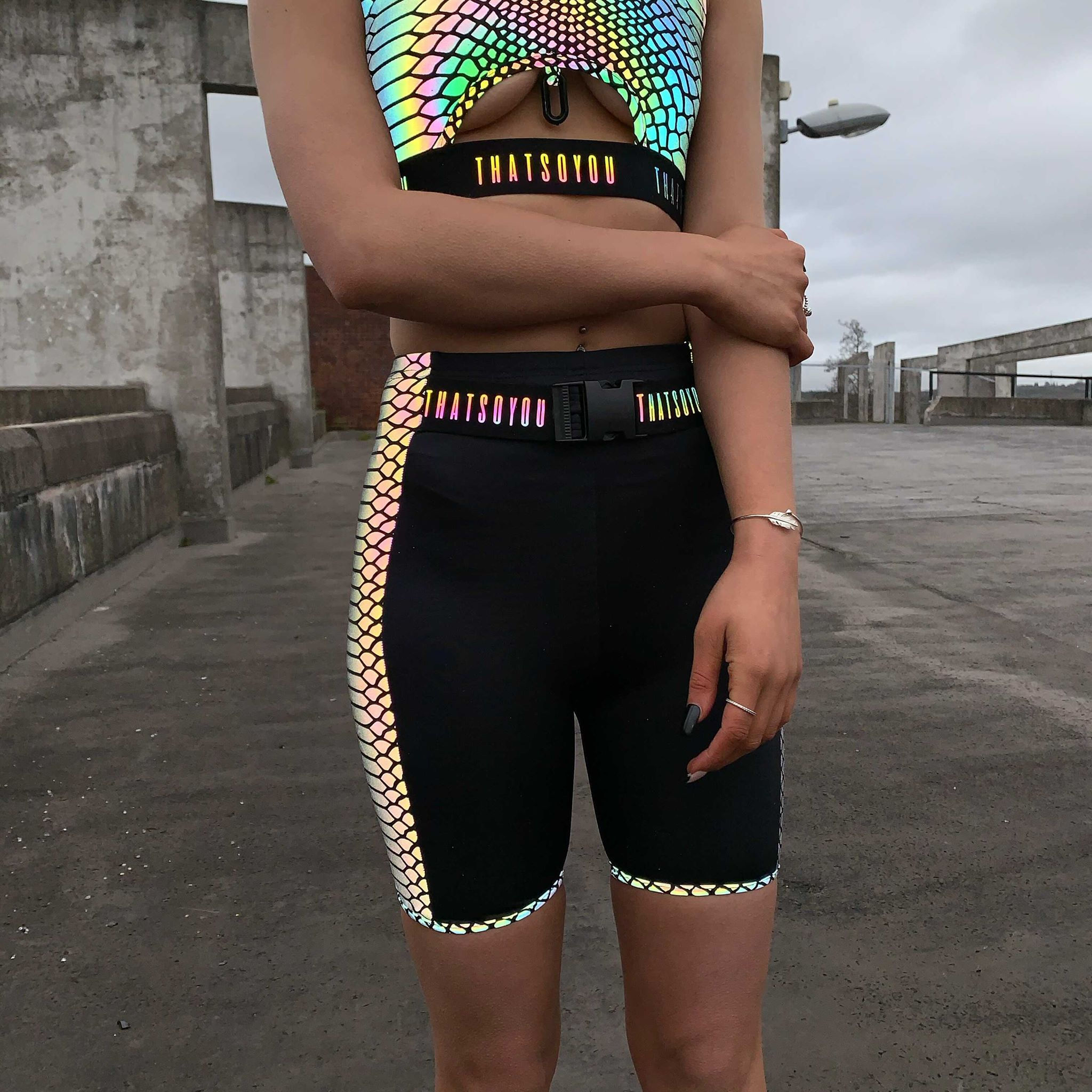 THATS SO.. RAINBOW RATTLER ELASTIC BUCKLE SHORTS