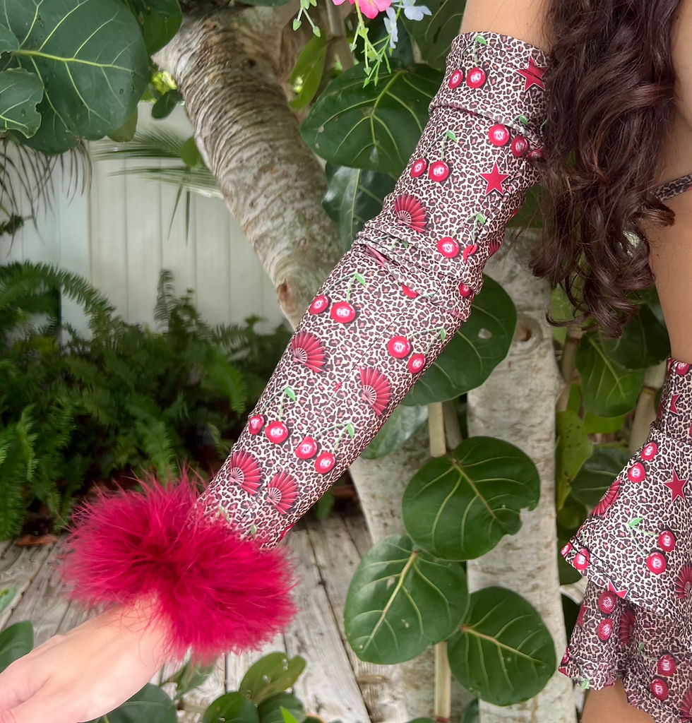 THATS SO.. FNKY WILD CHERRY FLUFF SLEEVES