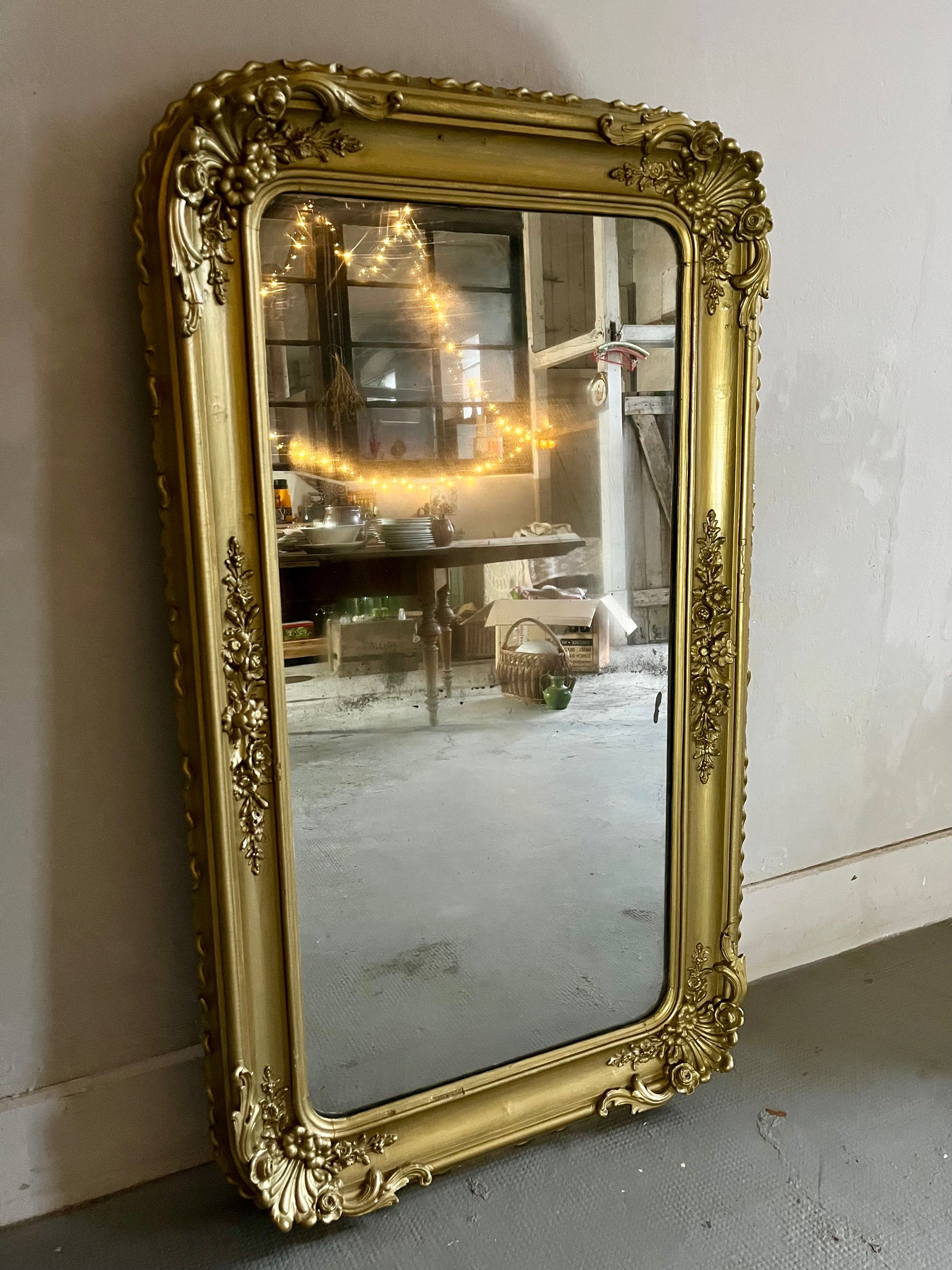 Miroir doré ancien 