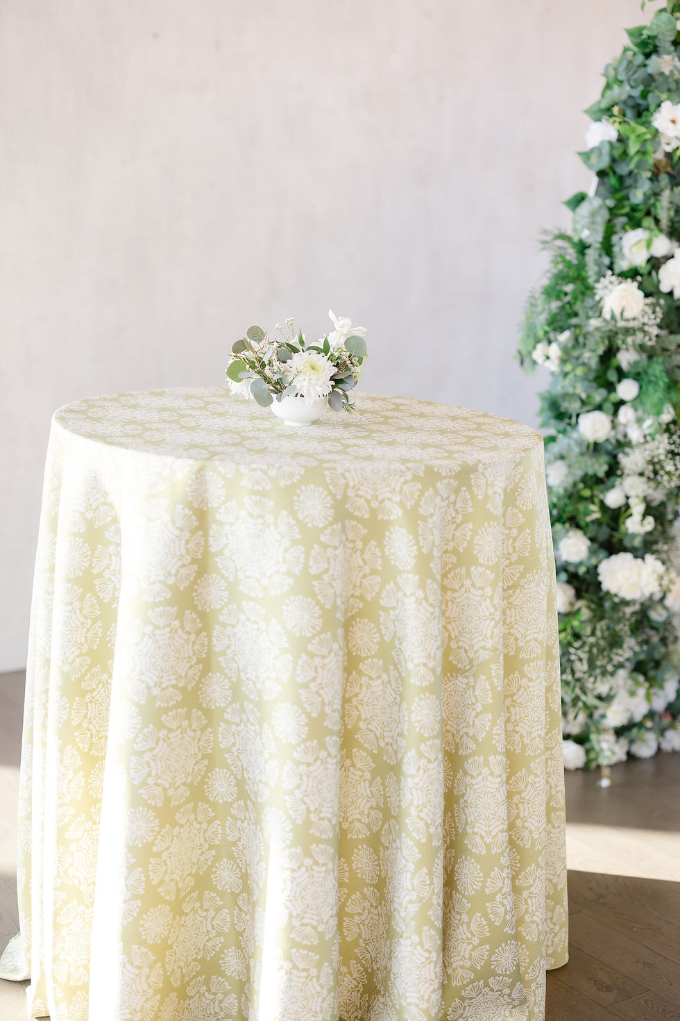 Thumbnail: Vicky Collection Cocktail hour or Centerpiece