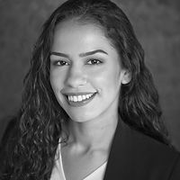 Kamalini headshot.jpg