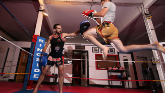 Flying Knee