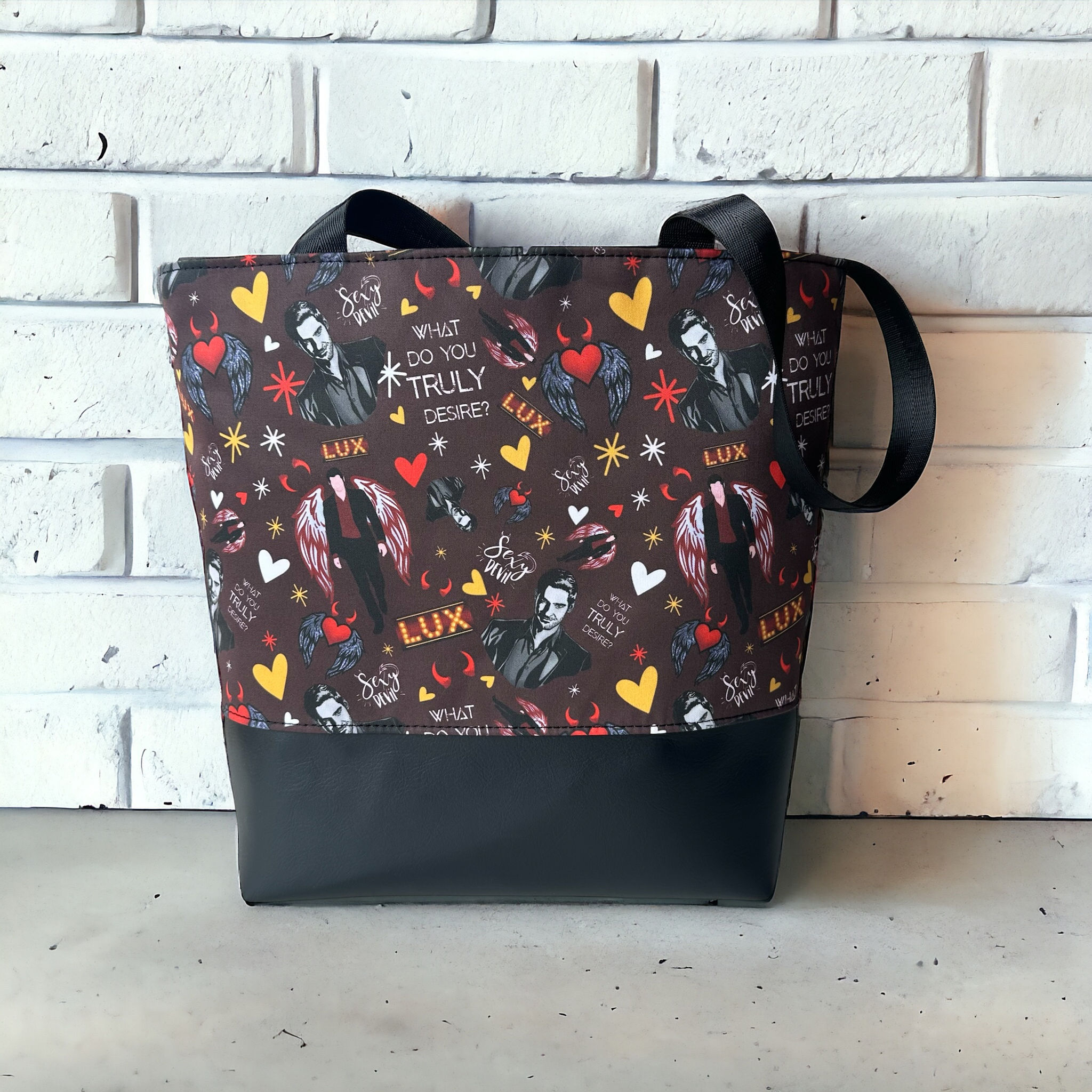 Desire Tote bag