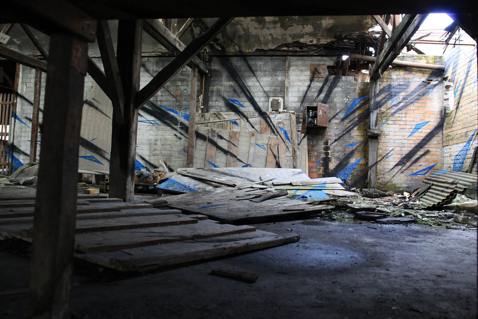 Artiste KATRE ruines et sens