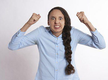 Copywriter Blogger: Benefits of the Whiny Buyer