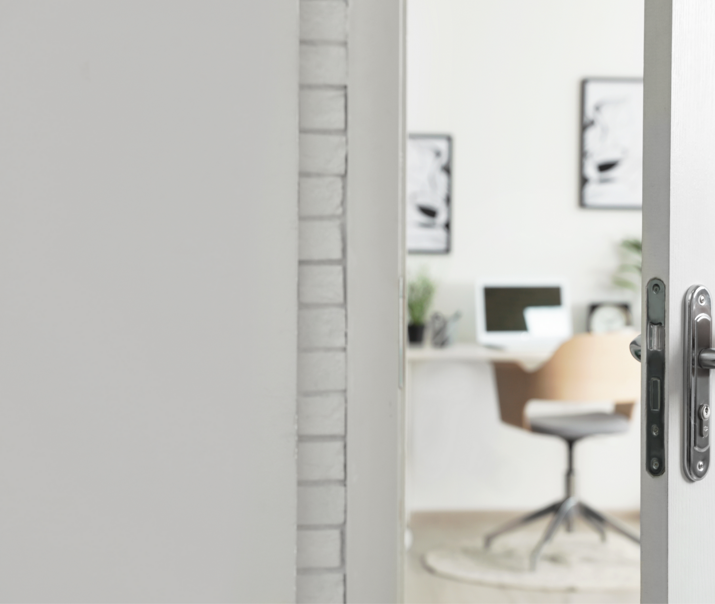 OFFICES 251 - 500 SF.