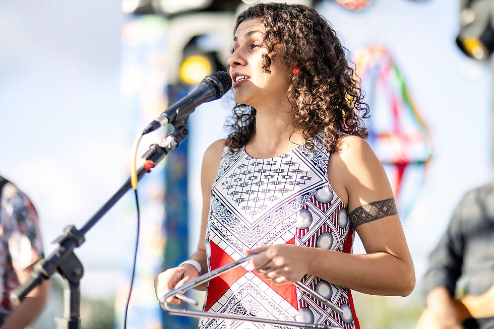 Banda de forró Manacá da Serra agitou o início da festa