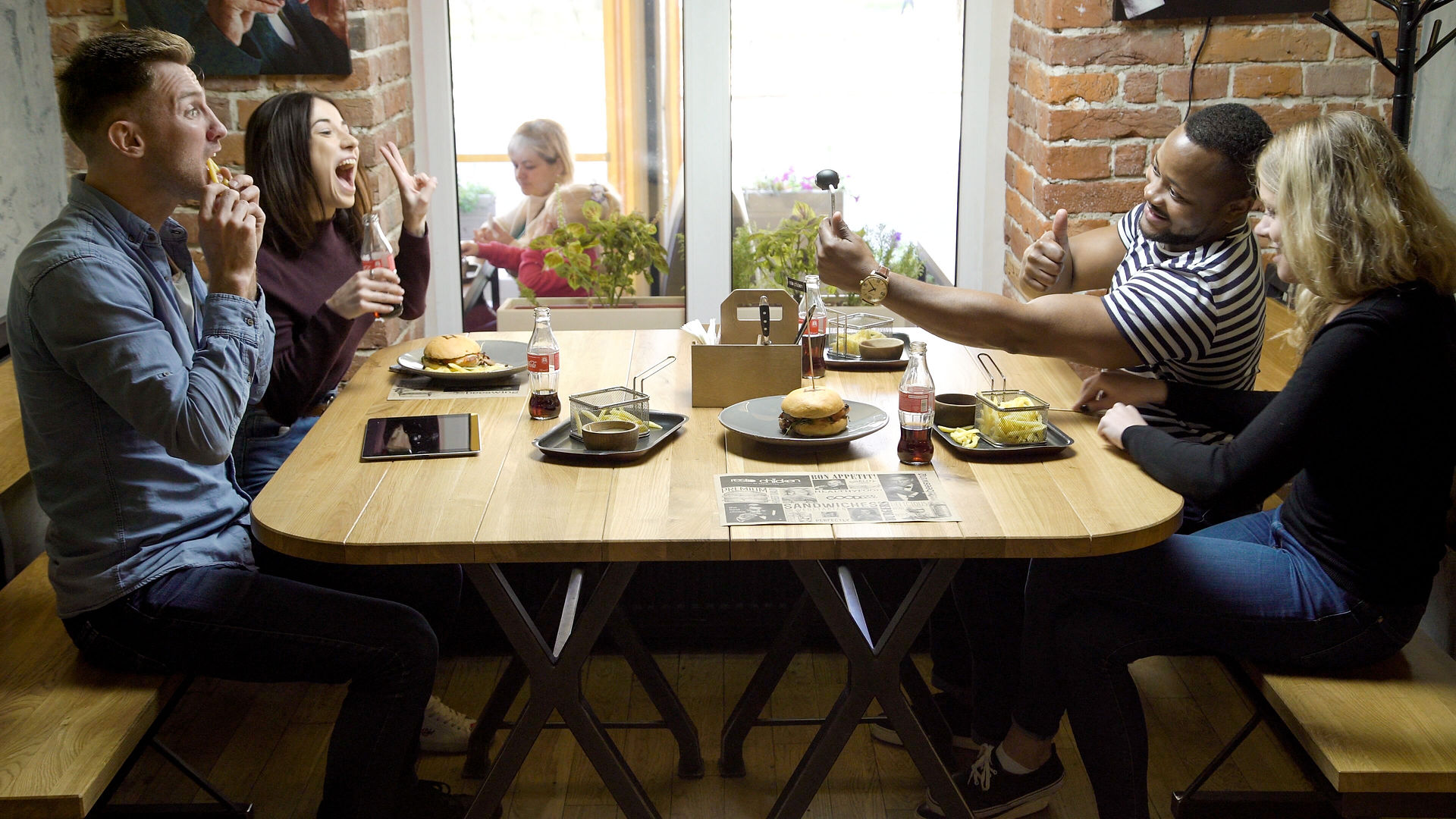 Lifestyle Cafe_preview