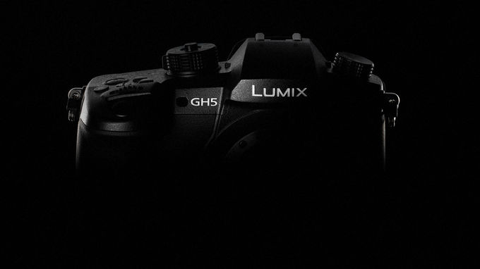 Panasonic LUMIX GH5: 6k still photography, 6K video in 30P and 4:2:2 10-bit 4K up to 60P!