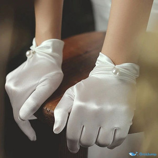 guantes en saten, maravillosos con una perla de accesorio